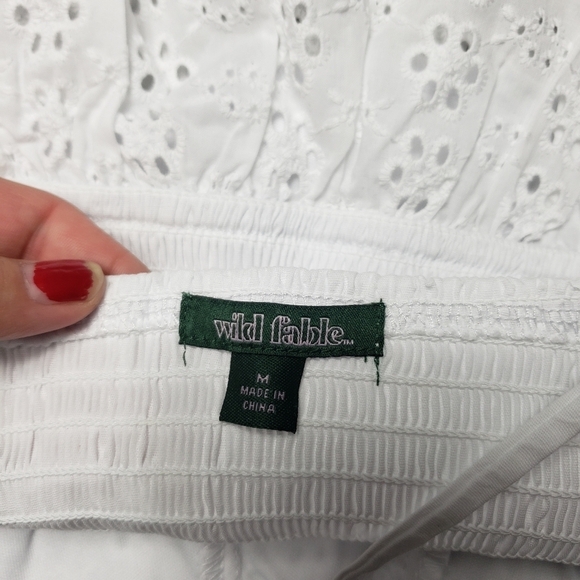 New wild fable white spaghetti strap crop top women's size medium - Picture 7 of 11